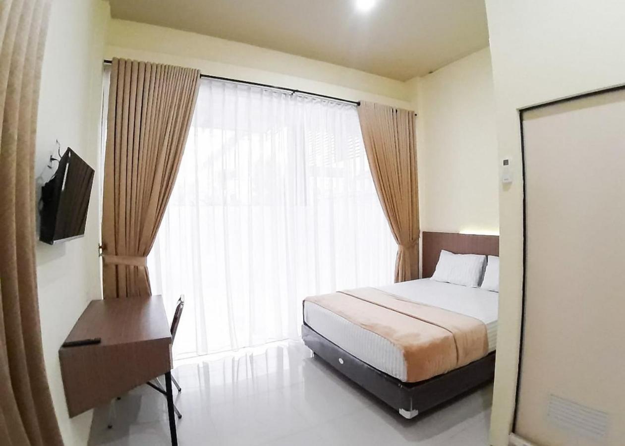 Hotel RedDoorz Syariah near Transmart Jambi 2 Palmerah Zewnętrze zdjęcie